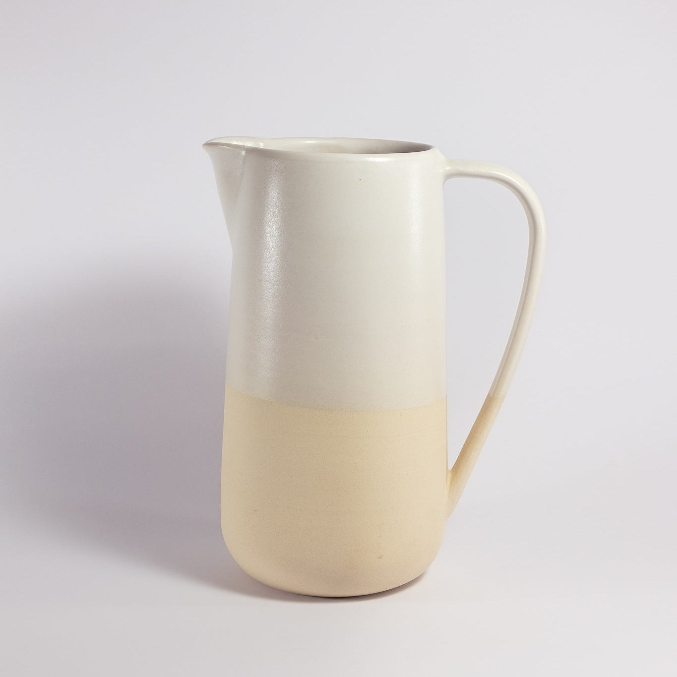 Water pitcher white