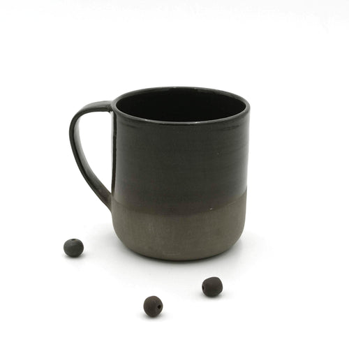 Large black tea Cup with handle